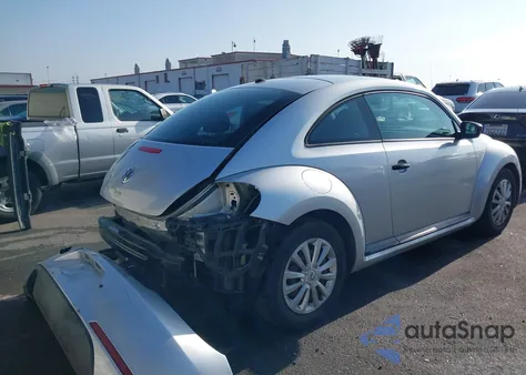 2012 Volkswagen Beetle Entry z USA, uszkodzony, nr VIN 3VWFP7AT0CM615475